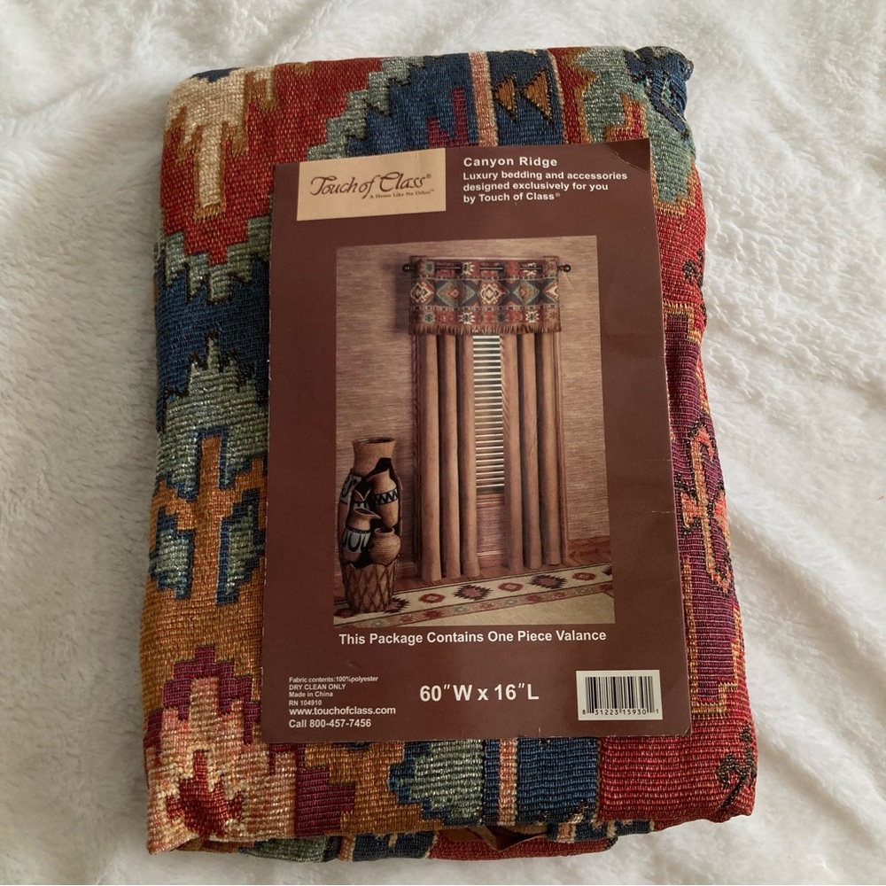 Touch of Class Canyon Ridge southwest desert Aztec decor valance never used